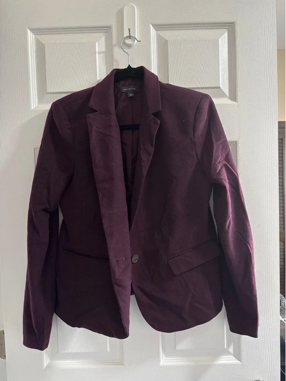 Ann Taylor size 6, blazer